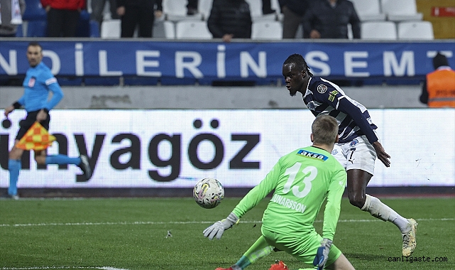 Futbol: Spor Toto Süper Lig: Kasımpaşa: 4 - Corendon Alanyaspor: 1 Futbol: Spor Toto Süper Lig: Kasımpaşa: 4 - Corendon Alanyaspor: 1