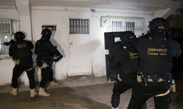 GÜNCELLEME - Adana’da DEAŞ’a yönelik operasyonda 7 zanlı yakalandı GÜNCELLEME - Adana’da DEAŞ’a yönelik operasyonda 7 zanlı yakalandı