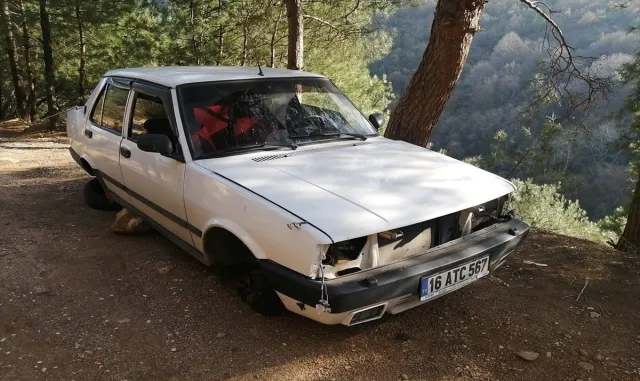 GÜNCELLEME - Bursa’da 7 otomobil çaldıkları öne sürülen 3 şüpheliden 2’si tutuklandı GÜNCELLEME - Bursa’da 7 otomobil çaldıkları öne sürülen 3 şüpheliden 2’si tutuklandı