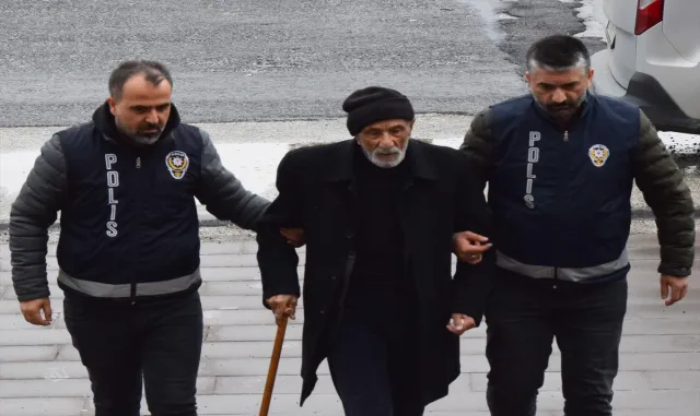 GÜNCELLEME - Eskişehir’de eşini, Bilecik’te oğlunu öldüren şüpheli tutuklandı GÜNCELLEME - Eskişehir’de eşini, Bilecik’te oğlunu öldüren şüpheli tutuklandı