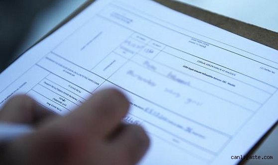 İkiz plaka kullanan sürücüye 20 bin lira ceza İkiz plaka kullanan sürücüye 20 bin lira ceza