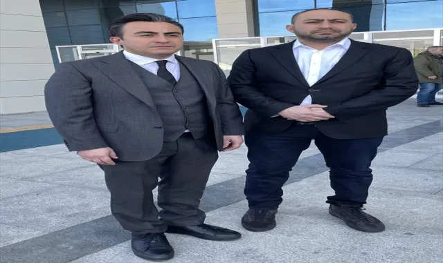 İş insanı Nazmi Arıkan ve şoförünün öldürülmesiyle ilgili tutuklanan sanık hakim karşısında İş insanı Nazmi Arıkan ve şoförünün öldürülmesiyle ilgili tutuklanan sanık hakim karşısında