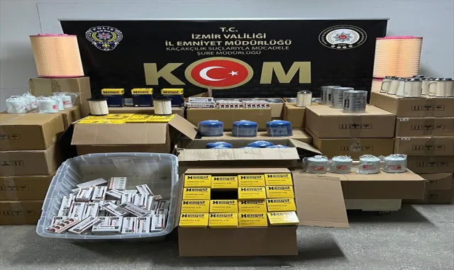 İzmir’de kaçak oto yedek parçaları ele geçirildi İzmir’de kaçak oto yedek parçaları ele geçirildi