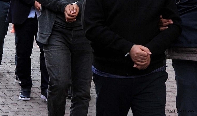 Kaçak kazı yapan 4 kişi suçüstü yakalandı Kaçak kazı yapan 4 kişi suçüstü yakalandı