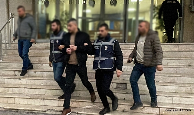 Kayseri’de 31 yıl hapis cezası bulunan firari hükümlü yakalandı Kayseri’de 31 yıl hapis cezası bulunan firari hükümlü yakalandı