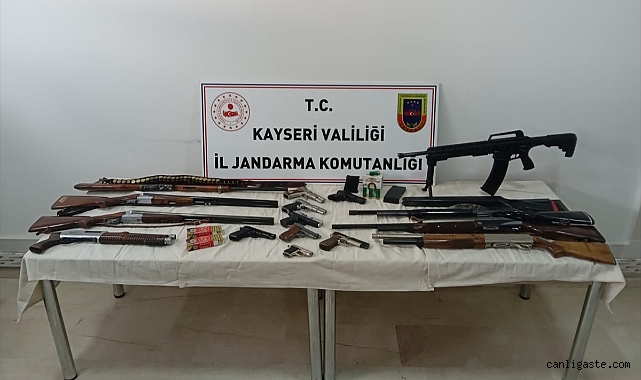 Kayseri’de düğünde cephanelik çıktı! 15 gözaltı Kayseri’de düğünde cephanelik çıktı! 15 gözaltı