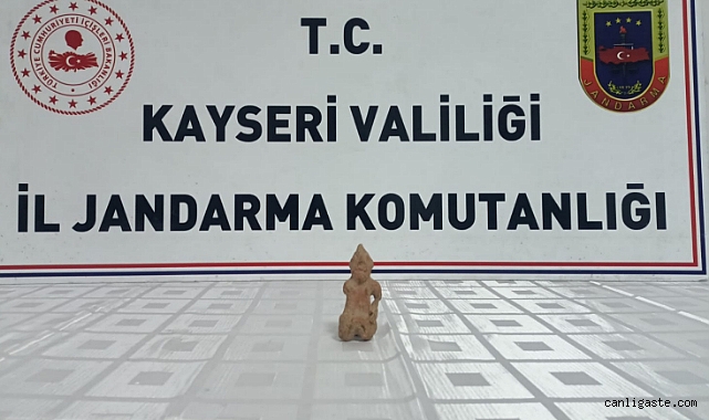 Kayseri’de yaklaşık 5 bin yıllık heykel ele geçirildi Kayseri’de yaklaşık 5 bin yıllık heykel ele geçirildi