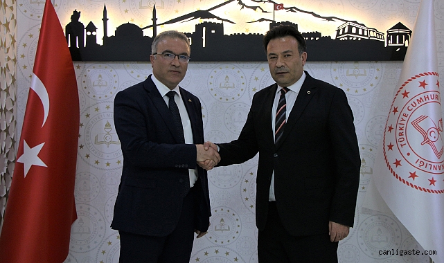 Kayseri Son Dakika! Kayseri Milli Eğitim Müdürlüğüne Bahameddin Karaköse atandı Kayseri Son Dakika! Kayseri Milli Eğitim Müdürlüğüne Bahameddin Karaköse atandı