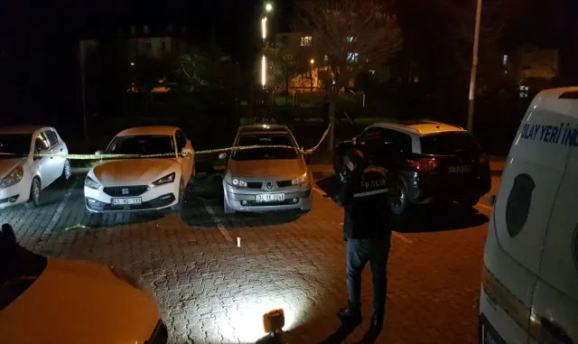 Kocaeli’de radyoloji teknisyenini silahla vurarak öldüren şüpheli yakalandı Kocaeli’de radyoloji teknisyenini silahla vurarak öldüren şüpheli yakalandı