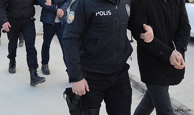 Mersin’de çeşitli suçlardan yakalanan 13 zanlı tutuklandı Mersin’de çeşitli suçlardan yakalanan 13 zanlı tutuklandı
