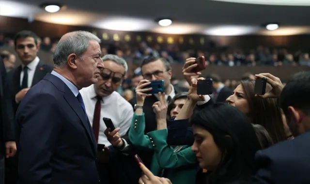 Milli Savunma Bakanı Akar, gazetecilerin sorularını yanıtladı: Milli Savunma Bakanı Akar, gazetecilerin sorularını yanıtladı: