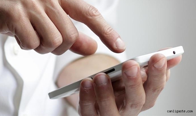 Uyarı: ’Cep telefonu kullanımı obeziteye davetiye çıkarıyor’ Uyarı: ’Cep telefonu kullanımı obeziteye davetiye çıkarıyor’