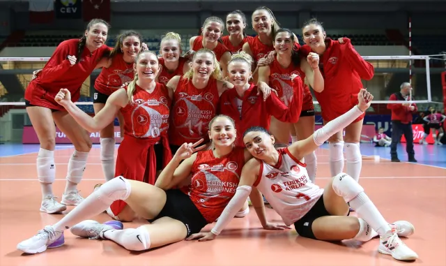 Voleybol: Kadınlar CEV Kupası Voleybol: Kadınlar CEV Kupası