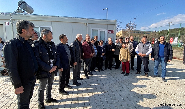Büyükkılıç Kahramanmaraş’taki konteyner kenti ziyaret etti Büyükkılıç Kahramanmaraş’taki konteyner kenti ziyaret etti