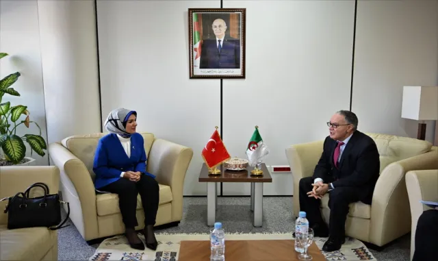 Cezayir, deprem sonrası Türkiye’ye desteğini yineledi Cezayir, deprem sonrası Türkiye’ye desteğini yineledi