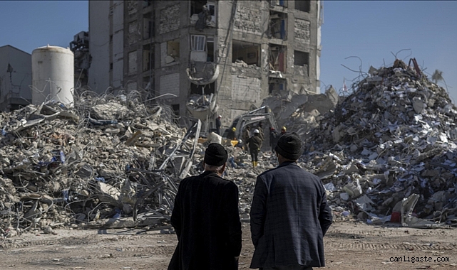 Deprem bölgesinde 84 bin 726 bina yıkık, acil yıkılacak ve ağır hasarlı olarak tespit edildi Deprem bölgesinde 84 bin 726 bina yıkık, acil yıkılacak ve ağır hasarlı olarak tespit edildi