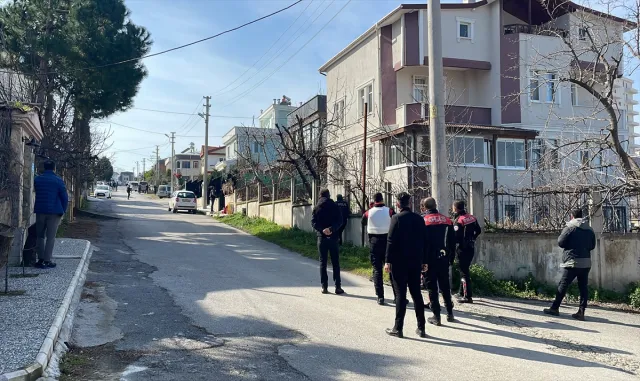 GÜNCELLEME - Samsun’da eşinin rehin aldığı anne ve 3 çocuğu kurtarıldı GÜNCELLEME - Samsun’da eşinin rehin aldığı anne ve 3 çocuğu kurtarıldı