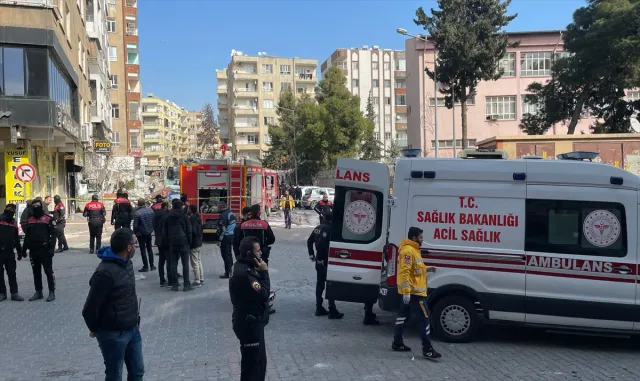 GÜNCELLEME - Şanlıurfa’da bir binada doğal gaz nedeniyle patlama oldu GÜNCELLEME - Şanlıurfa’da bir binada doğal gaz nedeniyle patlama oldu