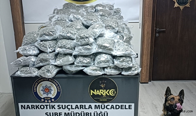 Kayseri’de 116,5 kilogram esrar ele geçirildi, 2 gözaltı Kayseri’de 116,5 kilogram esrar ele geçirildi, 2 gözaltı