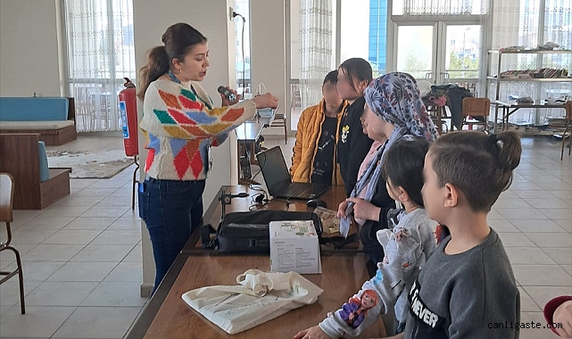 Kayseri’de depremzede çocuklar için bilimsel etkinlik düzenlendi Kayseri’de depremzede çocuklar için bilimsel etkinlik düzenlendi