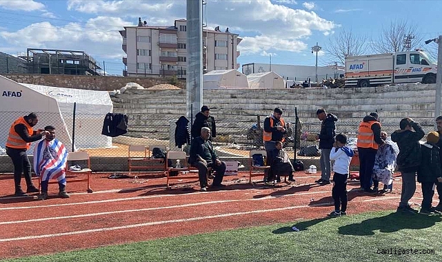 Kayseri, Kırşehir ve Kırıkkale’den depremzedelere destekler sürüyor Kayseri, Kırşehir ve Kırıkkale’den depremzedelere destekler sürüyor