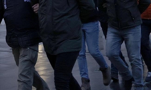 Osmaniye’de boşaltılan evlerden hırsızlık yapan 2 kişi gözaltına alındı Osmaniye’de boşaltılan evlerden hırsızlık yapan 2 kişi gözaltına alındı