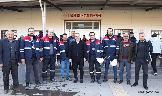 Rektör Altun’dan Kahramanmaraş’taki ERÜ ekibine ziyaret Rektör Altun’dan Kahramanmaraş’taki ERÜ ekibine ziyaret