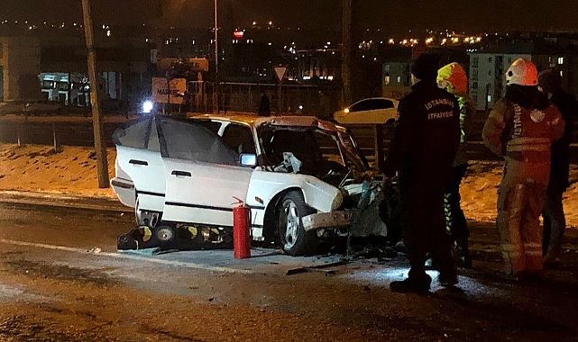 Silivri’de kar küreme aracına çarpan otomobil sürücüsü hayatını kaybetti Silivri’de kar küreme aracına çarpan otomobil sürücüsü hayatını kaybetti