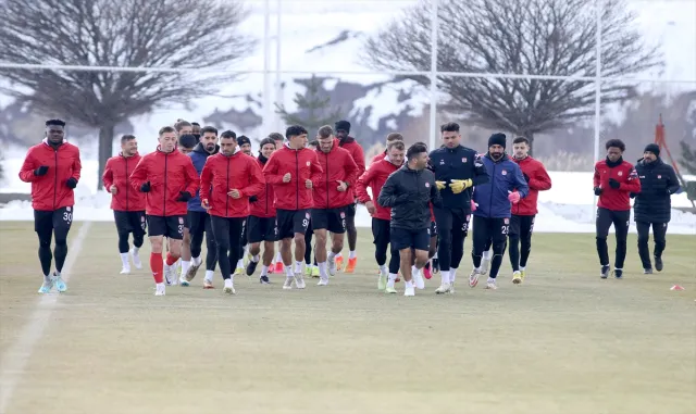 Sivasspor, Fatih Karagümrük maçı hazırlıklarını sürdürdü Sivasspor, Fatih Karagümrük maçı hazırlıklarını sürdürdü