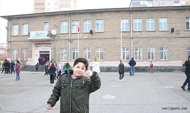 Son Dakika: 10 ilde eğitim, öğretim için son karar ne oldu? Kademeli geçiş nasıl olacak? Son Dakika: 10 ilde eğitim, öğretim için son karar ne oldu? Kademeli geçiş nasıl olacak?