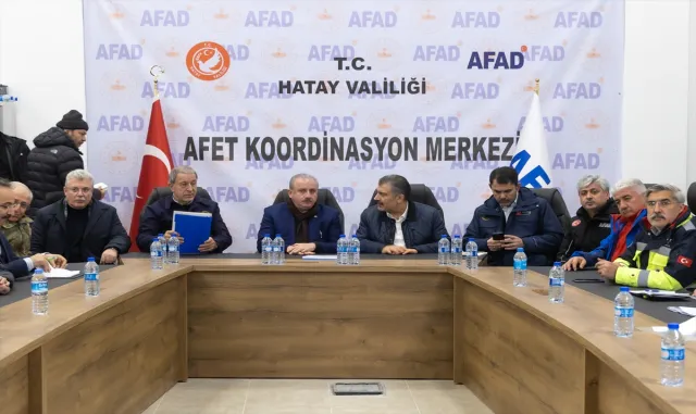 TBMM Başkanı Şentop, Hatay’da incelemelerde bulundu TBMM Başkanı Şentop, Hatay’da incelemelerde bulundu