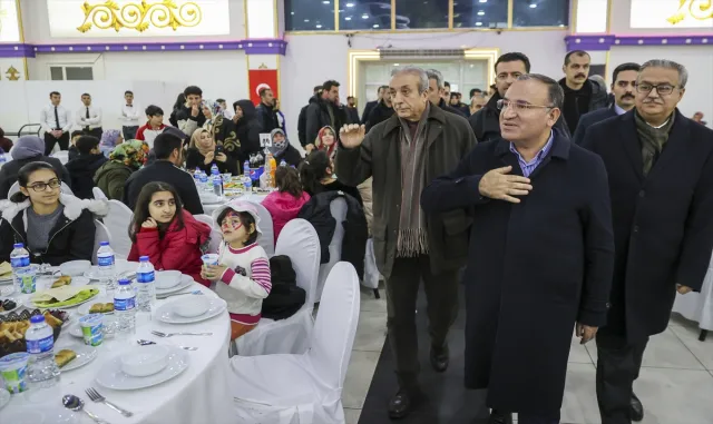 Adalet Bakanı Bozdağ, Diyarbakır’da iftar programına katıldı: Adalet Bakanı Bozdağ, Diyarbakır’da iftar programına katıldı: