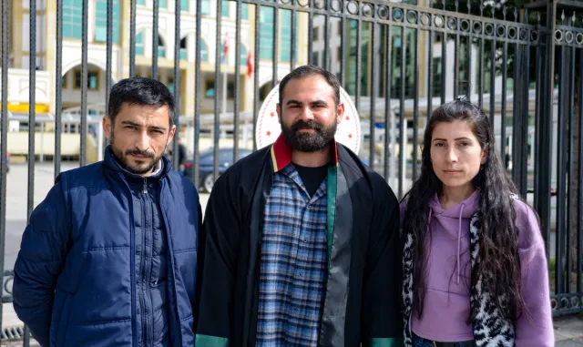 Antalya’da kiracı evin kapı camını kıran ev sahibinden şikayetçi oldu Antalya’da kiracı evin kapı camını kıran ev sahibinden şikayetçi oldu