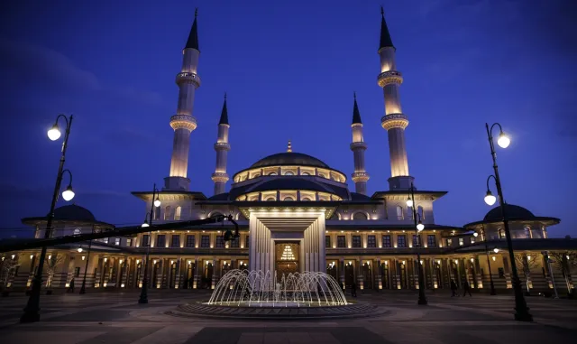 Beştepe Millet Camisi’nde Berat Kandili idrak edildi Beştepe Millet Camisi’nde Berat Kandili idrak edildi