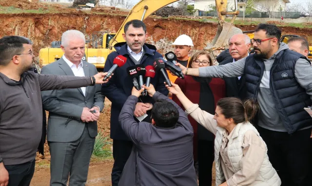 Çevre, Şehircilik ve İklim Değişikliği Bakanı Kurum, Nurdağı’nda deprem konutlarına ilişkin konuştu: Çevre, Şehircilik ve İklim Değişikliği Bakanı Kurum, Nurdağı’nda deprem konutlarına ilişkin konuştu: