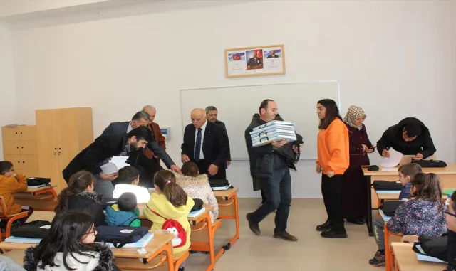 Çubuk’ta 813 depremzede öğrenci eğitim görüyor Çubuk’ta 813 depremzede öğrenci eğitim görüyor