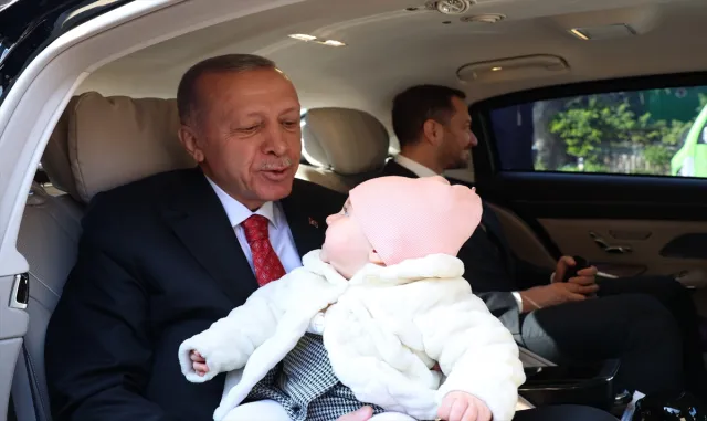 Cumhurbaşkanı Erdoğan, Barbaros Hayrettin Paşa Camisi’nde incelemelerde bulundu Cumhurbaşkanı Erdoğan, Barbaros Hayrettin Paşa Camisi’nde incelemelerde bulundu