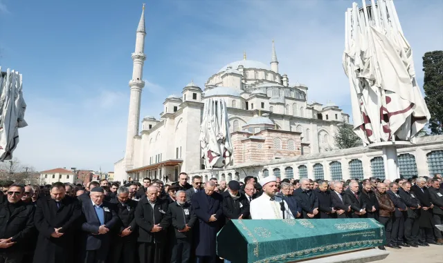 Cumhurbaşkanı Erdoğan, iş insanı Kemal Coşkun’un cenaze törenine katıldı Cumhurbaşkanı Erdoğan, iş insanı Kemal Coşkun’un cenaze törenine katıldı