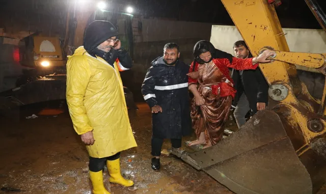 GÜNCELLEME 2 - Şanlıurfa’da sağanak etkili oluyor GÜNCELLEME 2 - Şanlıurfa’da sağanak etkili oluyor