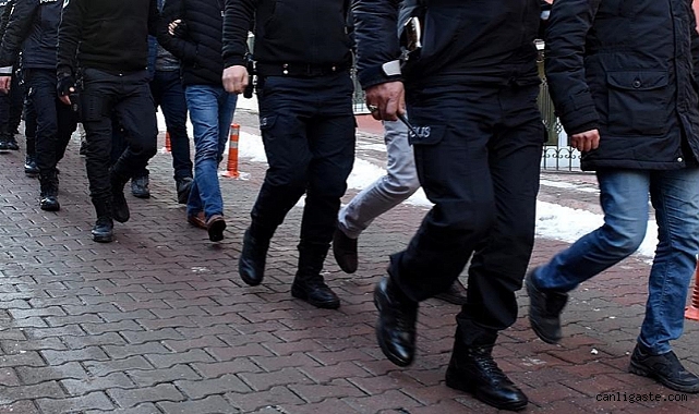 Kayseri’de eş zamanlı operasyon: 15 firari hükümlü yakalandı Kayseri’de eş zamanlı operasyon: 15 firari hükümlü yakalandı