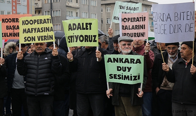 Kayseri’de konut kooperatifi mağduru olduklarını iddia eden vatandaşlar eylem yaptı! Kayseri’de konut kooperatifi mağduru olduklarını iddia eden vatandaşlar eylem yaptı!