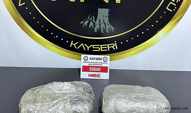Kayseri’de uyuşturucu ticaretine 3 gözaltı Kayseri’de uyuşturucu ticaretine 3 gözaltı