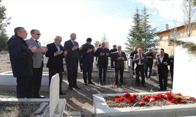 Kırıkkaleli halk ozanı Hacı Taşan anıldı Kırıkkaleli halk ozanı Hacı Taşan anıldı