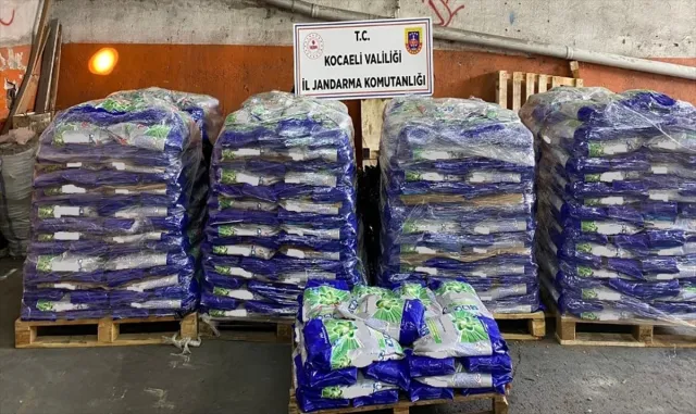 Kocaeli’de 8 ton 250 kilogram sahte deterjan ele geçirildi Kocaeli’de 8 ton 250 kilogram sahte deterjan ele geçirildi