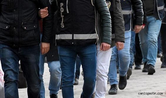 Meyve suyu kutusuna gizlenen uyuşturucu ele geçirildi: 6 tutuklama Meyve suyu kutusuna gizlenen uyuşturucu ele geçirildi: 6 tutuklama