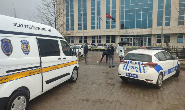 Sakarya’da kayınvalidesini silahla yaralayan zanlı tutuklandı Sakarya’da kayınvalidesini silahla yaralayan zanlı tutuklandı