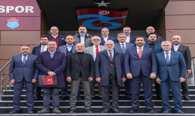 Trabzonspor Kulübünün yeni yönetim kurulu üyeleri mazbatalarını aldı Trabzonspor Kulübünün yeni yönetim kurulu üyeleri mazbatalarını aldı