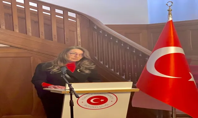 Türkiye’nin Bern Büyükelçisi, İsviçre’deki Türklere depremzedelere yönelik yardımları için teşekkür etti Türkiye’nin Bern Büyükelçisi, İsviçre’deki Türklere depremzedelere yönelik yardımları için teşekkür etti
