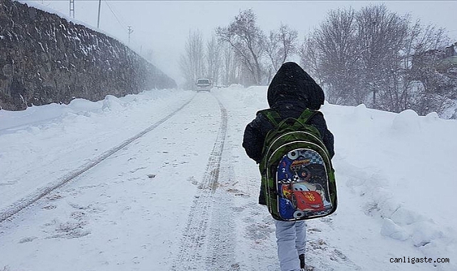 Yozgat’ta taşımalı eğitime kar engeli Yozgat’ta taşımalı eğitime kar engeli