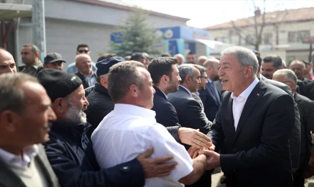 Bakan Akar’dan "terörle mücadele" mesajı: Bakan Akar’dan "terörle mücadele" mesajı: